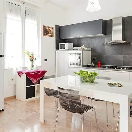 Apartament Salvator Rosa Metro Station Flat *