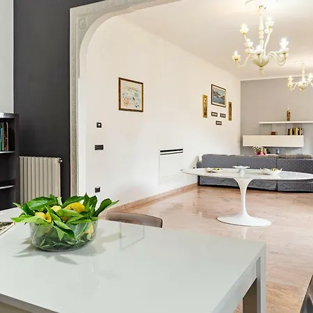 Apartament Salvator Rosa Metro Station Flat